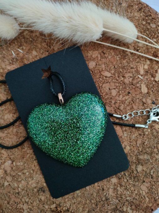 Collier coeur vert