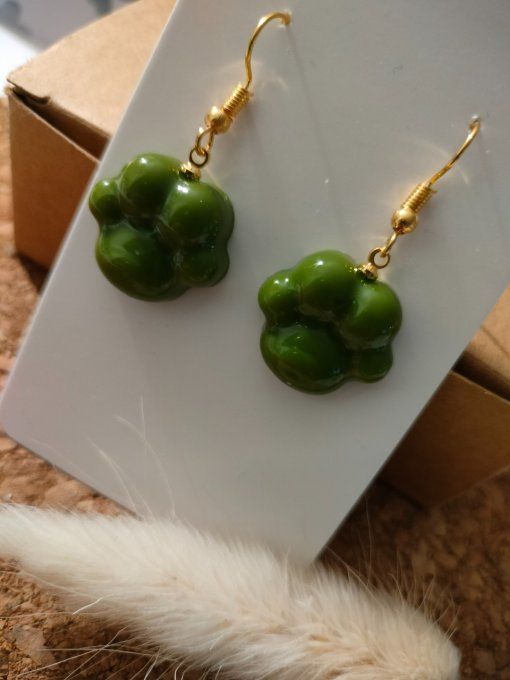 Boucles d'oreilles verte (brillantes)