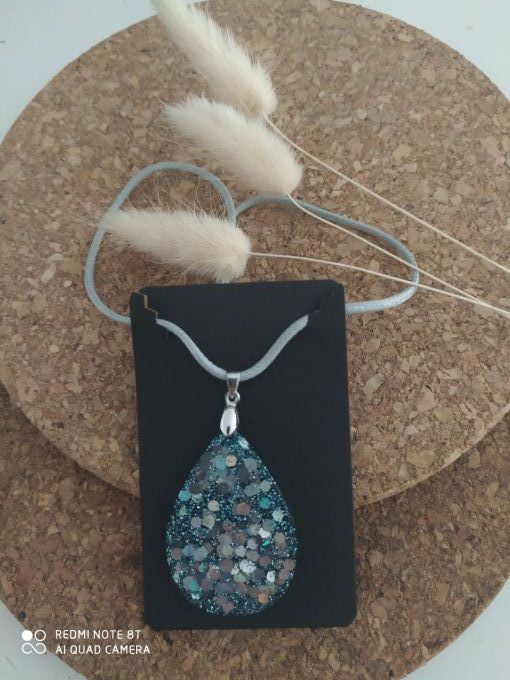 Collier bleu/gris paillettes