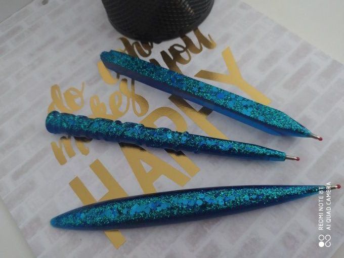 Stylo bleu/paillettes baguette (Encre bleue)